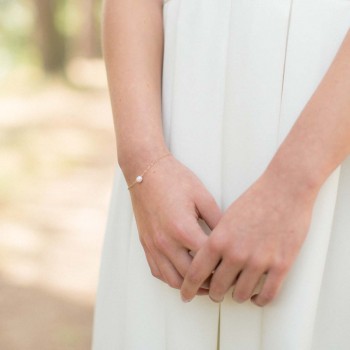 "Lidia" Bracelet de mariée avec perle d'eau douce ou perle nacrée.