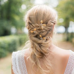 "Oana" Pics pour coiffure de mariée avec feuillages et fleurs émaillées