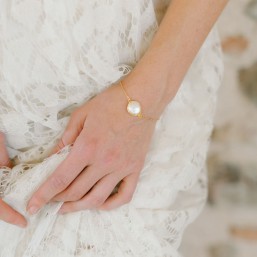 "Simona" Bracelet de mariée intercalaire perle d'eau douce