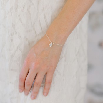 "Silvia" Bracelet de mariée petit pendentif pierre de lune