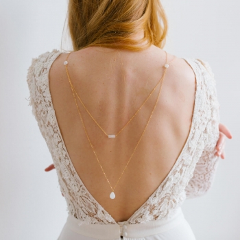 "Louana" Collier de mariée avec bijou de dos nu perles et pendentif goutte en pierre de lune