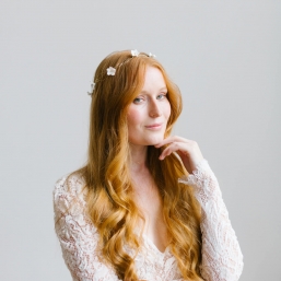 "Fioretta" Couronne de mariée avec fleurs de porcelaine