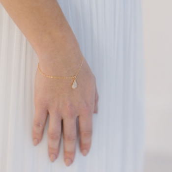 "Cecilia" Bracelet de mariée avec pendentif larme strassé