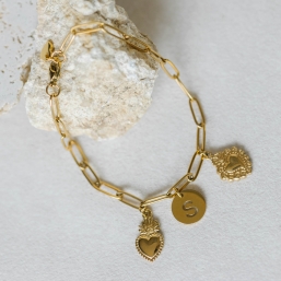 "Amulette" Bracelet doré à maille rectangle à personnaliser avec des breloques