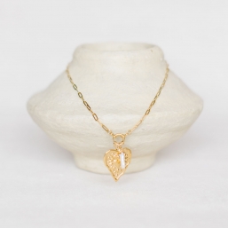 "Coeur lumière" Collier doré avec pendentif coeur et breloque perle d'eau douce