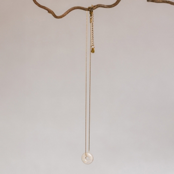 "Epure" Collier minimaliste doré avec une rondelle en céramique
